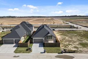 12111 Canal View Blvd, Mont Belvieu, TX 77523 - Photo 7