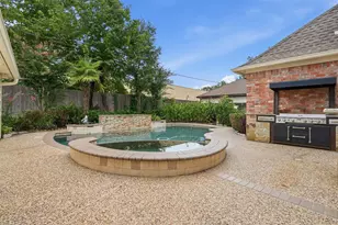 8310 Mentmore Dr, Spring, TX 77379 - Photo 5