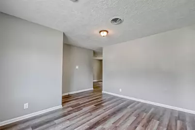 5606 Elm Springs Drive, Houston, TX 77048 - Photo 3