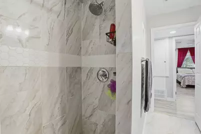 5638 Simsdale Street, Houston, TX 77033 - Photo 19