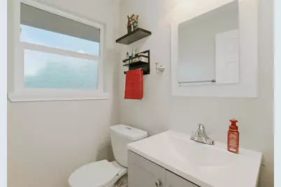 5638 Simsdale Street, Houston, TX 77033 - Photo 15