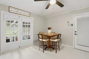 5638 Simsdale St, Houston, TX 77033 - Photo 7