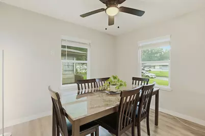 5638 Simsdale Street, Houston, TX 77033 - Photo 5