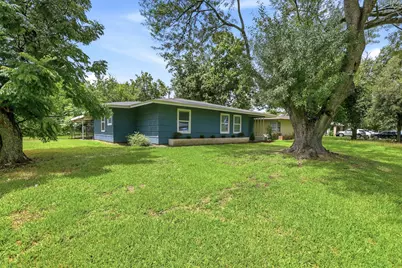 5638 Simsdale Street, Houston, TX 77033 - Photo 27