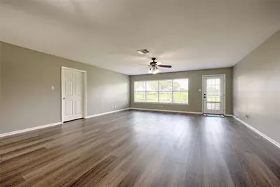 3545 E I 10 Frontage Road, Schulenburg, TX 78956 - Photo 13