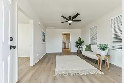 5828 Avenue T, Galveston, TX 77551 - Photo 3