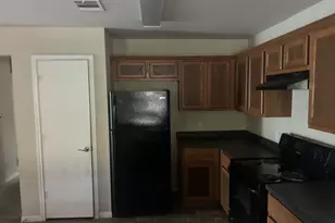 405 Mary Ave, Huntsville, TX 77320 - Photo 5