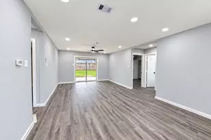 1030 Forestburg Dr, Houston, TX 77038 - Photo 7