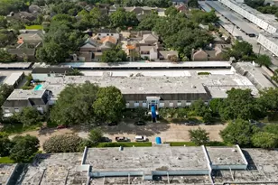 2701 Bellefontaine St, Houston, TX 77025 - Photo 1