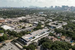 2701 Bellefontaine St, Houston, TX 77025 - Photo 37