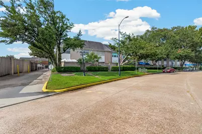 2701 Bellefontaine Street #B4, Houston, TX 77025 - Photo 43