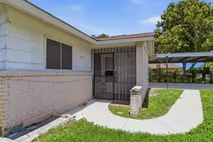 9139 Lytle Ave, San Antonio, TX 78224 - Photo 5
