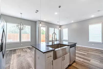 6725 Parker Oaks Lane, Houston, TX 77076 - Photo 17