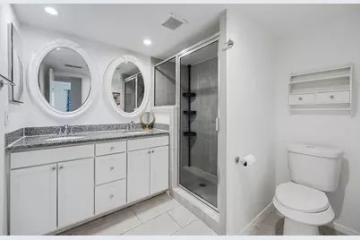 3224 Timmons Lane #123, Houston, TX 77027 - Photo 7