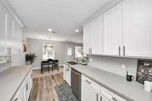 741 E Amherst Ln, Deer Park, TX 77536 - Photo 13