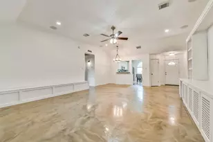 515 Valley Dr, Dickinson, TX 77539 - Photo 7