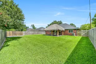 515 Valley Dr, Dickinson, TX 77539 - Photo 25