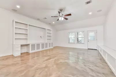 515 Valley Drive, Dickinson, TX 77539 - Photo 5