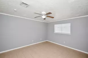 1104 E Thirteenth St, Deer Park, TX 77536 - Photo 17