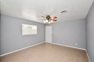 1104 E Thirteenth St, Deer Park, TX 77536 - Photo 13