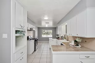 1104 E Thirteenth St, Deer Park, TX 77536 - Photo 7