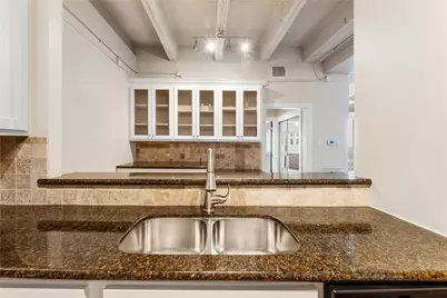 3600 Montrose Boulevard #904, Houston, TX 77006 - Photo 5