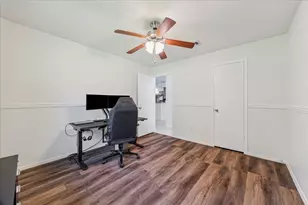 16803 Kings Chapel Ct, Friendswood, TX 77546 - Photo 9