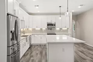 3613 Pecan Dr, Bacliff, TX 77518 - Photo 5