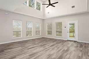 3613 Pecan Dr, Bacliff, TX 77518 - Photo 11