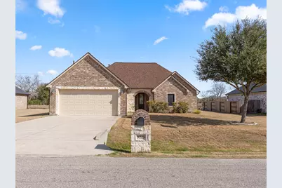 9723 Highland Pointe Drive, Needville, TX 77461 - Photo 3
