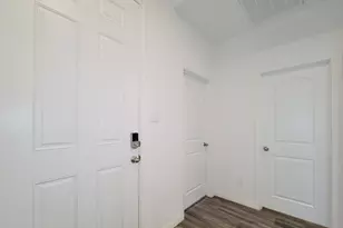 907 Youth Water Rd, Montgomery, TX 77316 - Photo 5