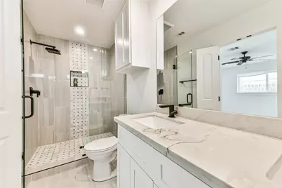 28 Back Bay Circle, Galveston, TX 77551 - Photo 17