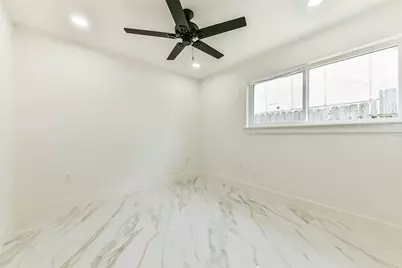 28 Back Bay Circle, Galveston, TX 77551 - Photo 19