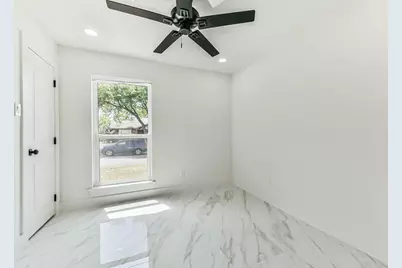 28 Back Bay Circle, Galveston, TX 77551 - Photo 23