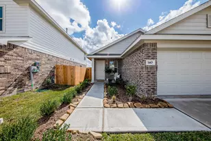 140 Austin St, Angleton, TX 77515 - Photo 3