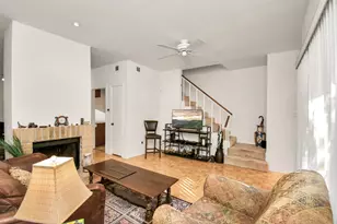 11711 Memorial Dr, Houston, TX 77024 - Photo 9