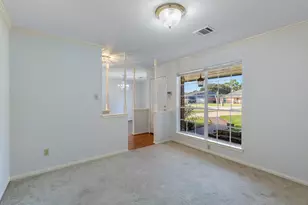 8018 Holiday Ln, Houston, TX 77075 - Photo 9