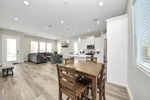 5935 Beall St, Houston, TX 77091 - Photo 9