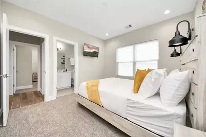 5935 Beall Street #B, Houston, TX 77091 - Photo 17