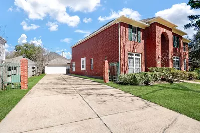 12236 S Shadow Cove Drive, Houston, TX 77082 - Photo 3