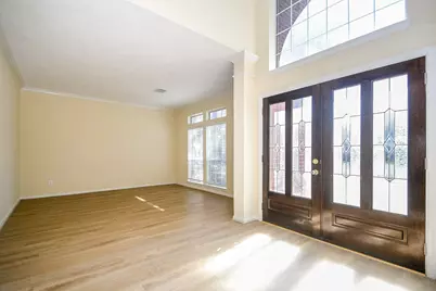 12236 S Shadow Cove Drive, Houston, TX 77082 - Photo 9