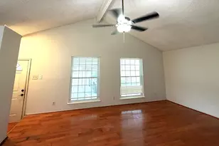 8829 Carousel Ln, Houston, TX 77080 - Photo 3