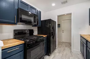 1019 W Brompton Dr, Pearland, TX 77584 - Photo 7