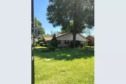 12595 E Sagittarius Drive E, Willis, TX 77318 - Photo 5