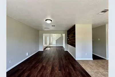 8607 Heather Bluff Court, Houston, TX 77075 - Photo 11