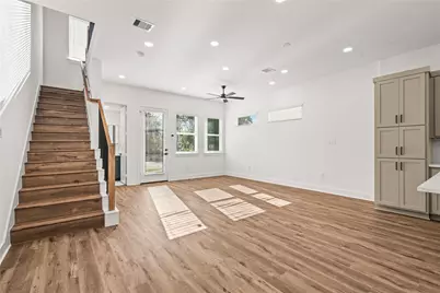 1912 Schweikhardt Street, Houston, TX 77020 - Photo 15