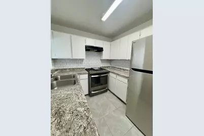7409 Tierra Verde Drive, Houston, TX 77083 - Photo 5