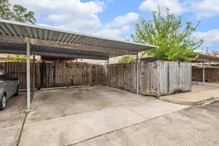 1428 Silverpines Rd, Houston, TX 77062 - Photo 19