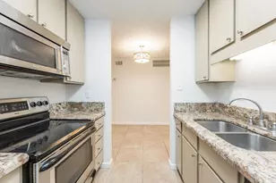 10051 Westpark Dr, Houston, TX 77042 - Photo 11