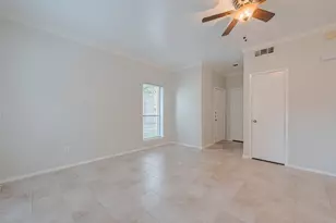 2025 Augusta Dr, Houston, TX 77057 - Photo 11